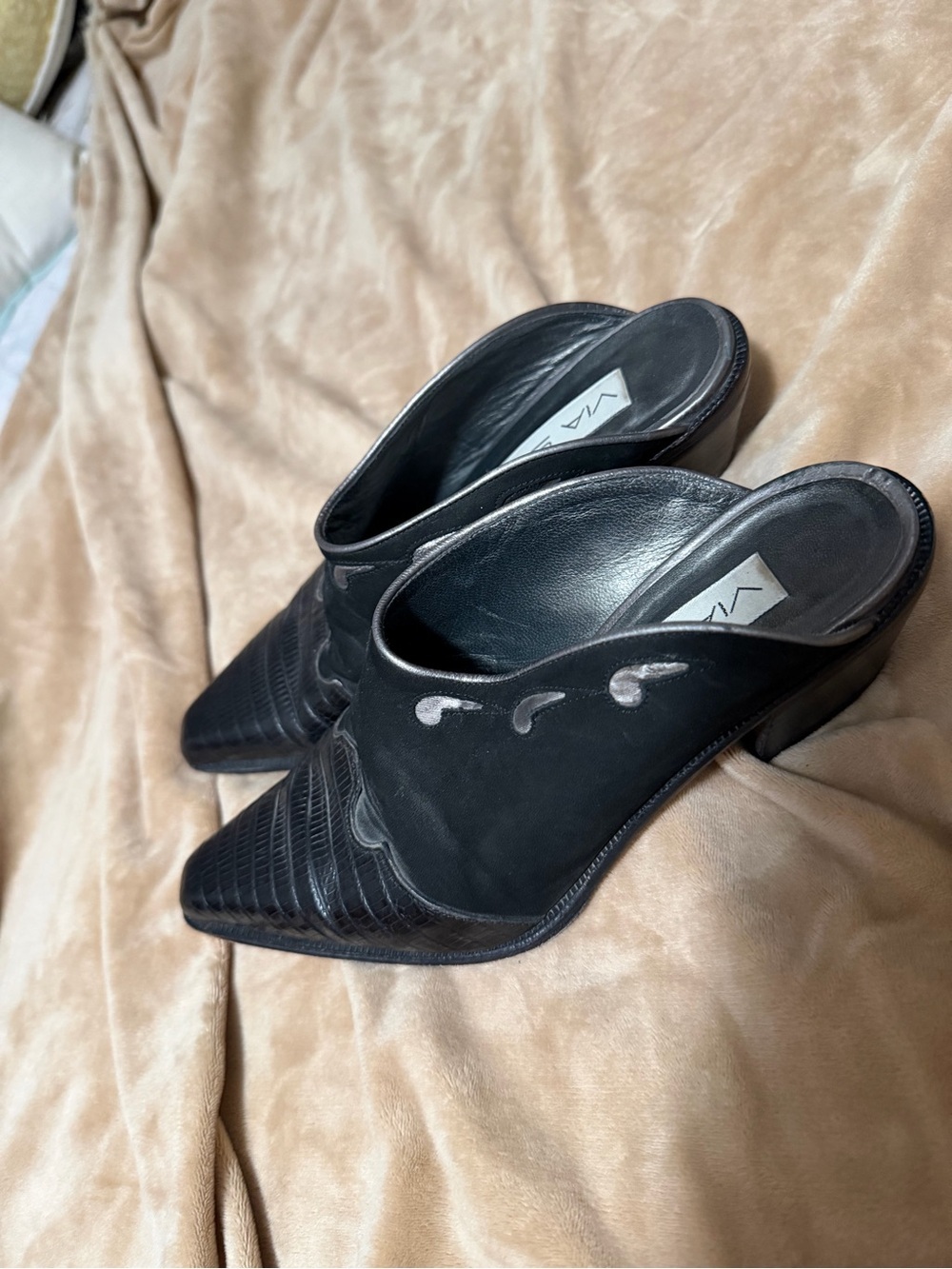 Via Spiga Vintage Black Pointed Toe Mule Heels - Women's Fashion Slip-On Size 5